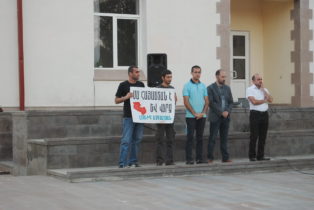 Митинг в г. Степанакерт продолжается