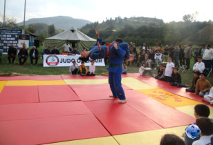 В Арцахе прошел первый фестиваль "Дзюдо под открытым небом". Видео. Фоторяд